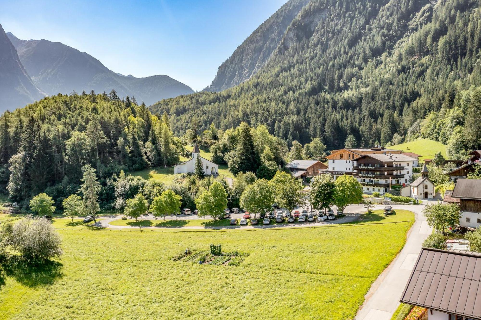 Seehüter's Hotel Seerose Oetz Buitenkant foto