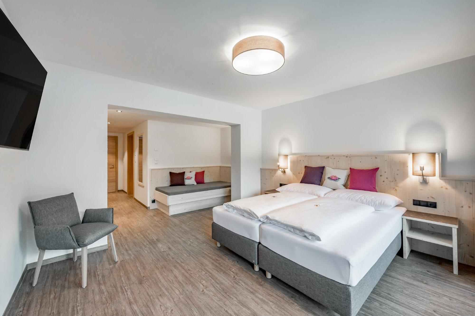 Seehüter's Hotel Seerose Oetz Kamer foto