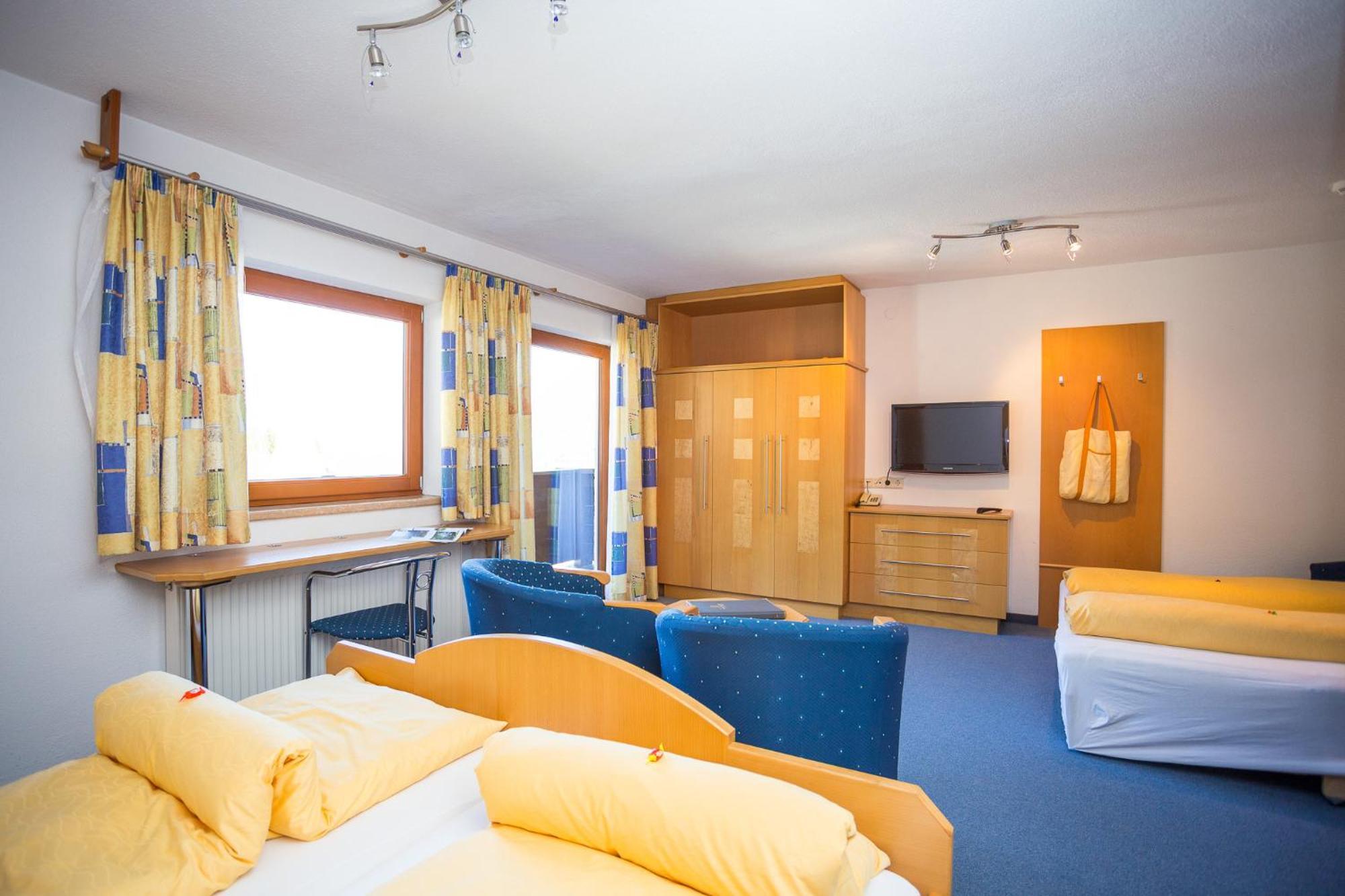 Seehüter's Hotel Seerose Oetz Kamer foto