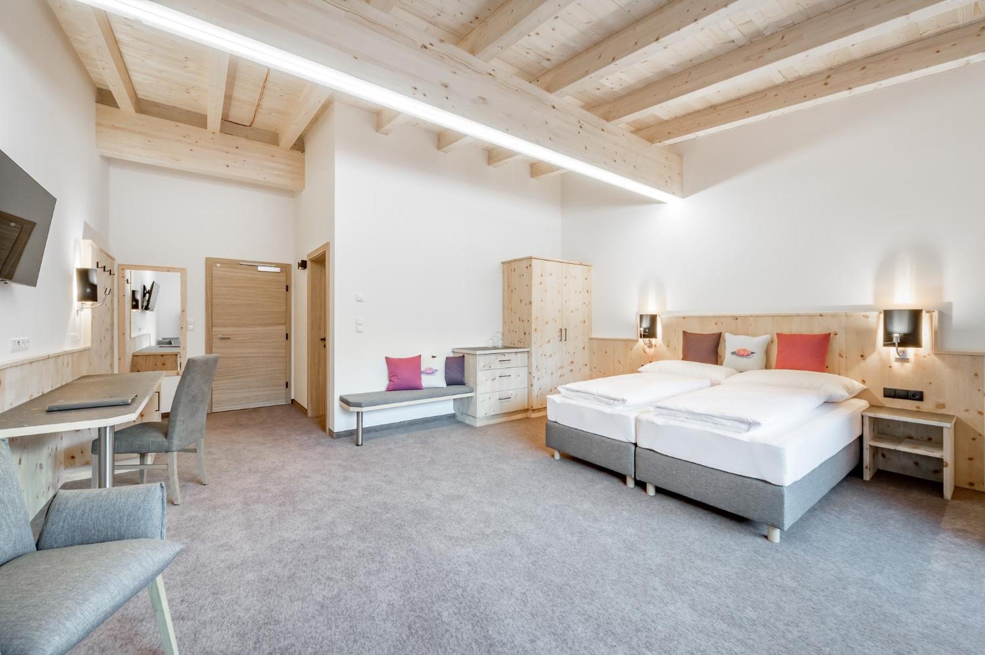 Seehüter's Hotel Seerose Oetz Kamer foto