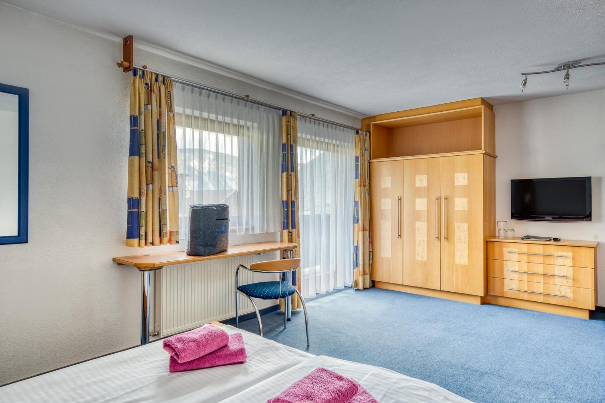 Seehüter's Hotel Seerose Oetz Kamer foto