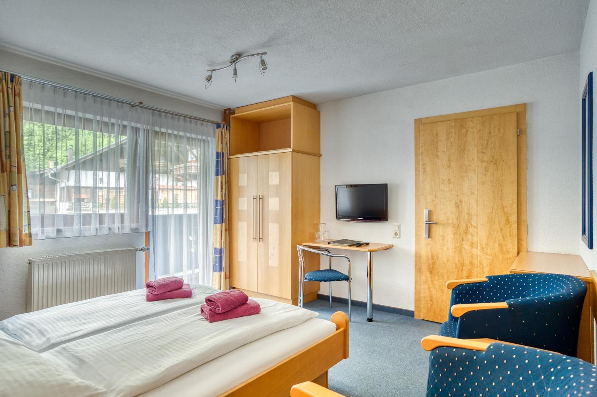 Seehüter's Hotel Seerose Oetz Kamer foto